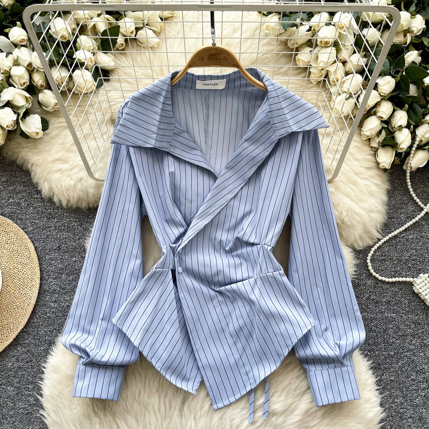 Royal on vacay shirt SH123 images